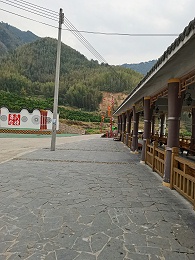 清远三水瑶族乡云雾村挂榜村小组装上南德太阳能路灯